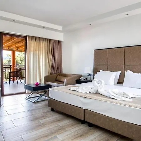 Four Season Hotel 3*
